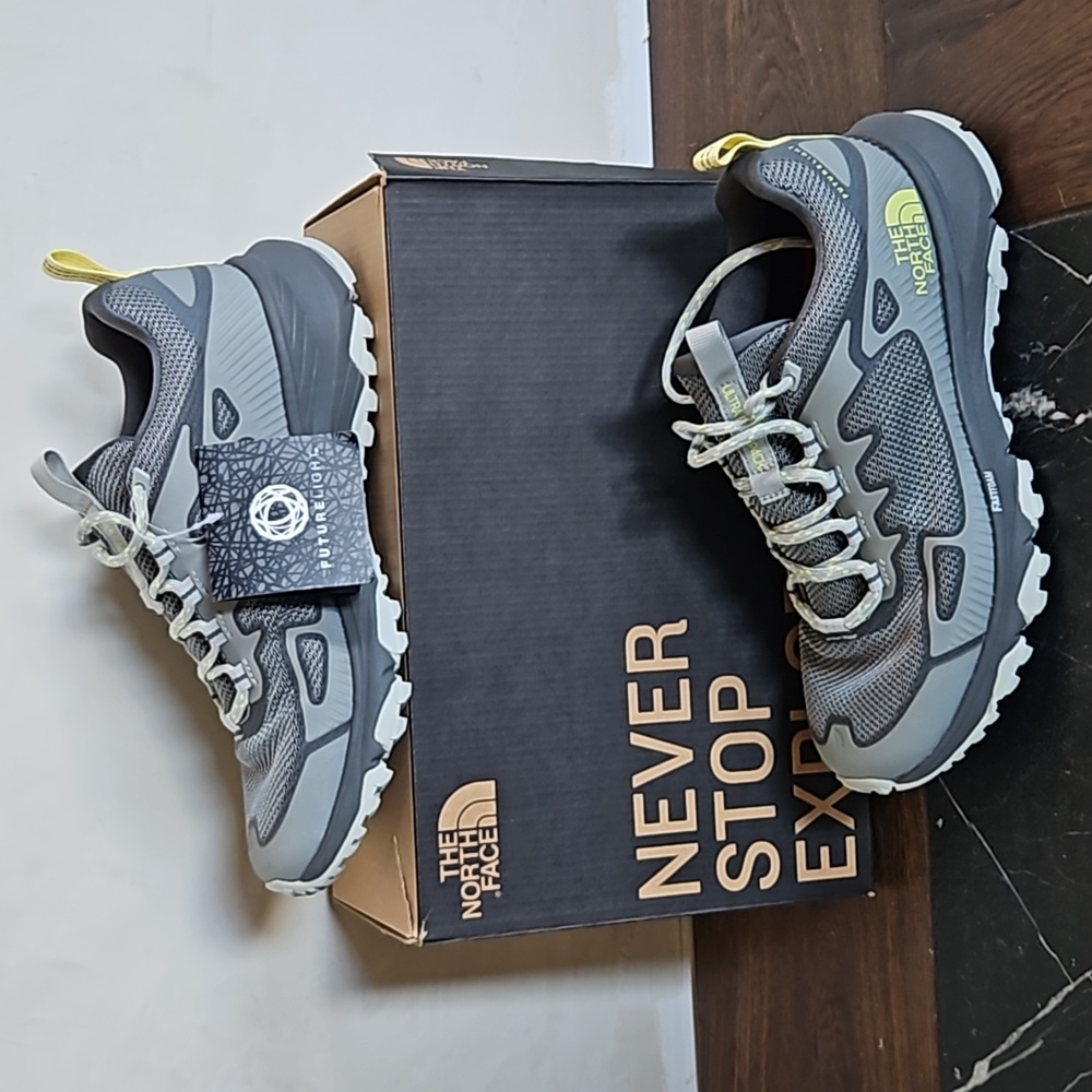 NIB The North Face FastPack Hiking Shoes Women's Size 9